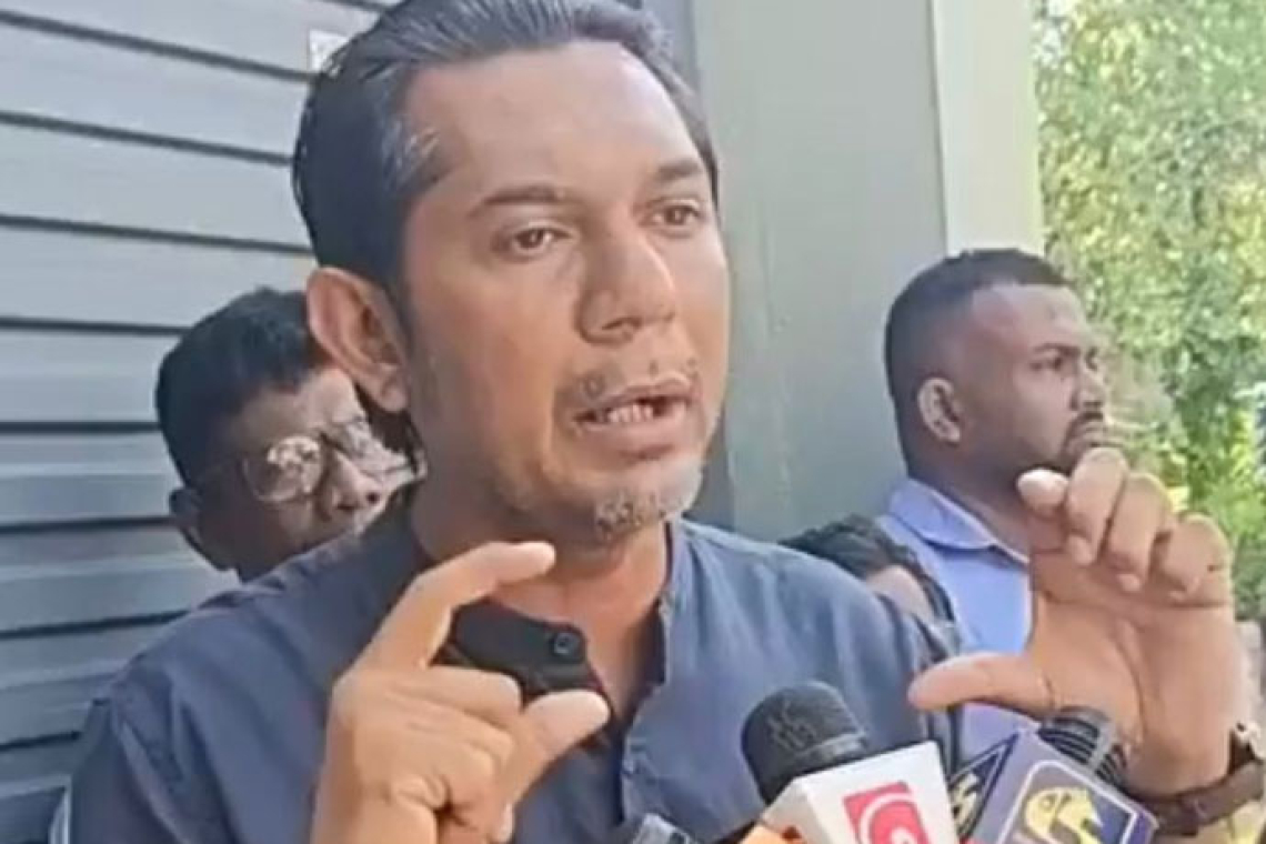 මාලිමා නියෝජිතයින් සියලු දෙනා ඉවත් වී භාරකාර ආණ්ඩුවක් පත්කරන්න - සුගීස්වර බණ්ඩාර